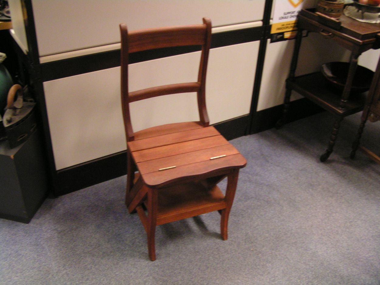 Verkocht artikelnr. 1600308 Bibiotheek stoeltje/trapje Massief Teakhout.
opklapbaar tot stoeltje, trap.
Keywords: Bibiotheek stoeltje/trapje Massief Teakhout