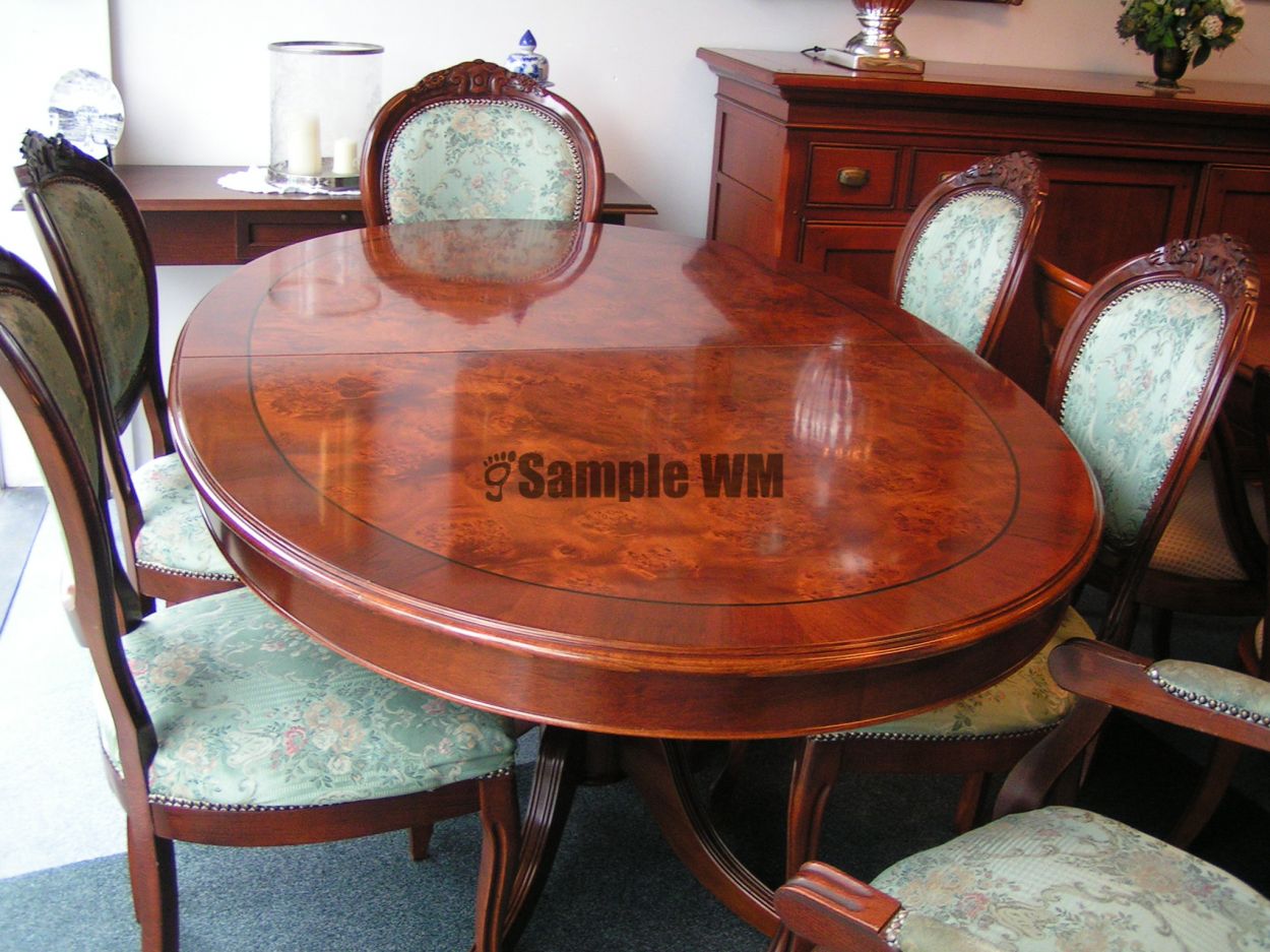 Verkocht artikelnr. 1600365 Eetkamertafel Wortelnoten Uitschuifbaar.
In nieuwstaat.

Intarsia ingelegd.

Met 6 fraai velours gestoffeerde stoelen, waarvan 2 met armleuning.

H: 79cm x B: 1.09m x L: 1.63m
Keywords: Stoelen zijn nog tekoop; �550,- euro.