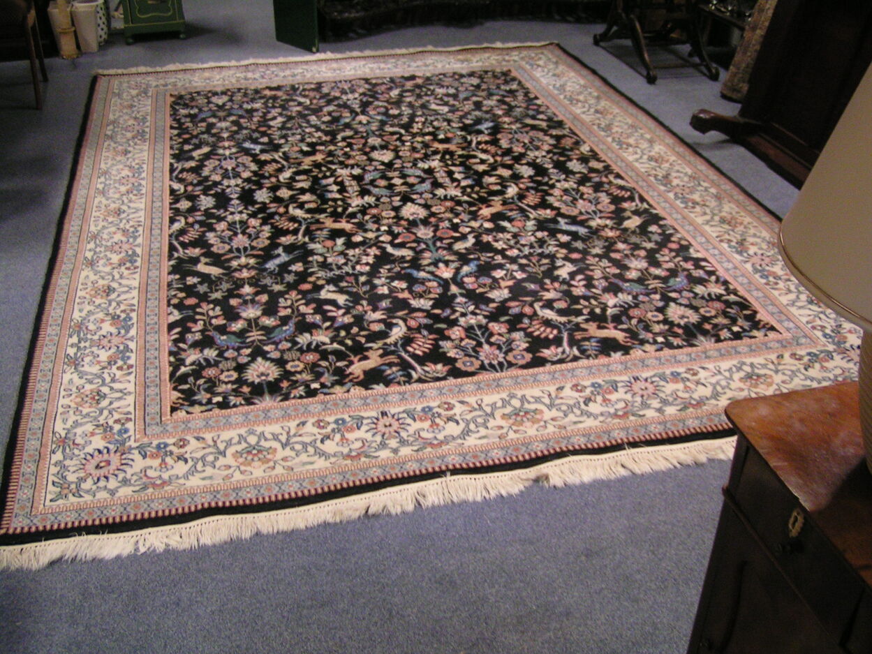 Verkocht artikelnr. 1600873 Handgeknoopte Perzisch Tapijt.
zeer hoge kwailiteit, mooi dik geknoopt kleed.

In uitmuntende staat .

L: 3.80m x 2.61m
Keywords: artikelnr. 1600873 Handgeknoopte Perzisch Tapijt.