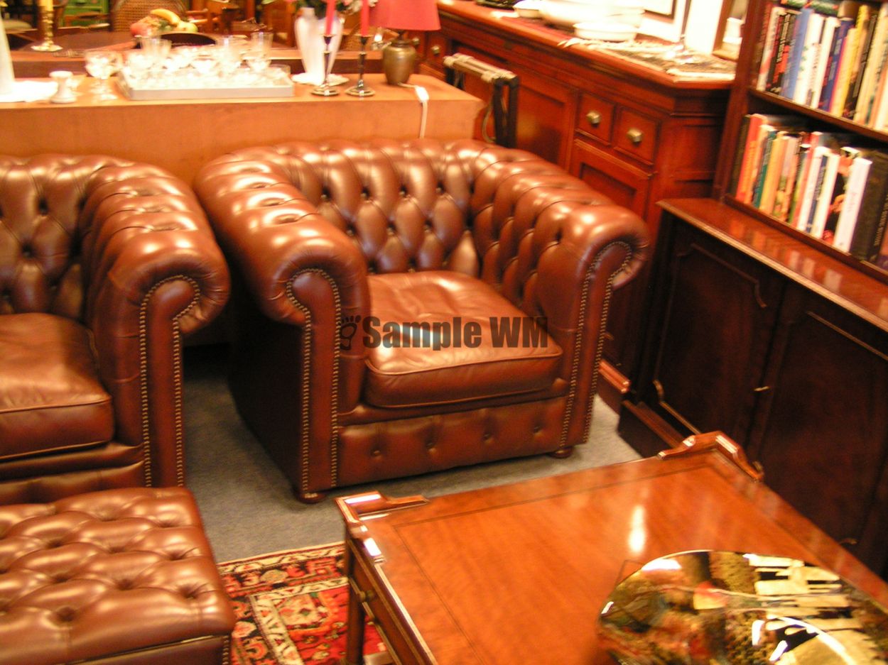 Verkocht artikelnr. 1600343 Chesterfield Rossendale Bank met 2 bijbehorende fauteuils.
Chesterfield Rossendale
Het model Rossendale Chesterfield
Keywords: artikelnr. 1600343 Chesterfield Rossendale Bank met 2 bijbehorende fauteuils: prijs op Aanvraag