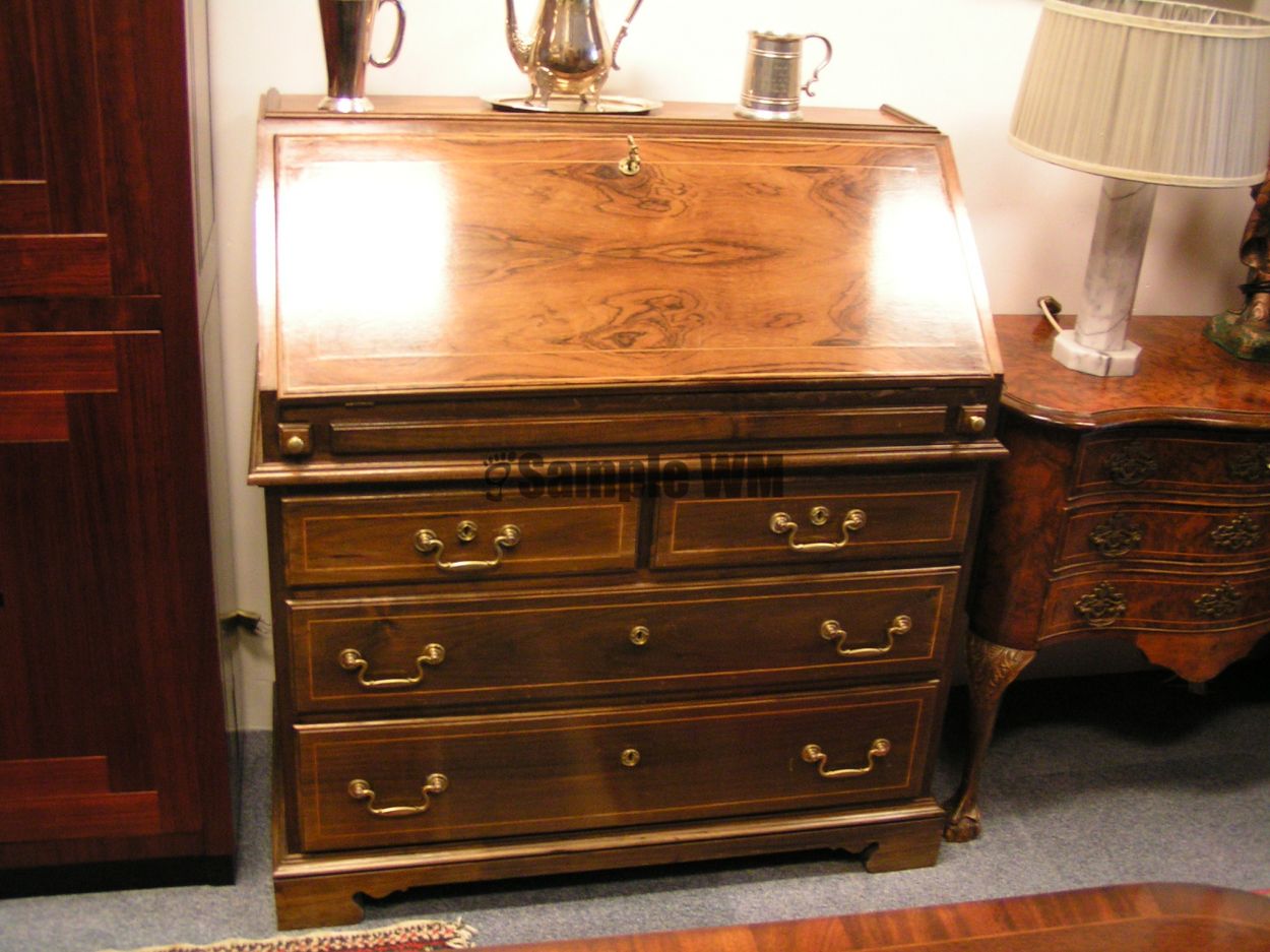 Verkocht artikelnr. 1600296X Diverse klepsecretaires.
in zeer goede staat, ook een exemplaar van de Heldense erbij.
Diversen soorten en maten en in diverse houtsoorten.


Keywords: artikelnr. 1600296X Diverse klepsecretaires