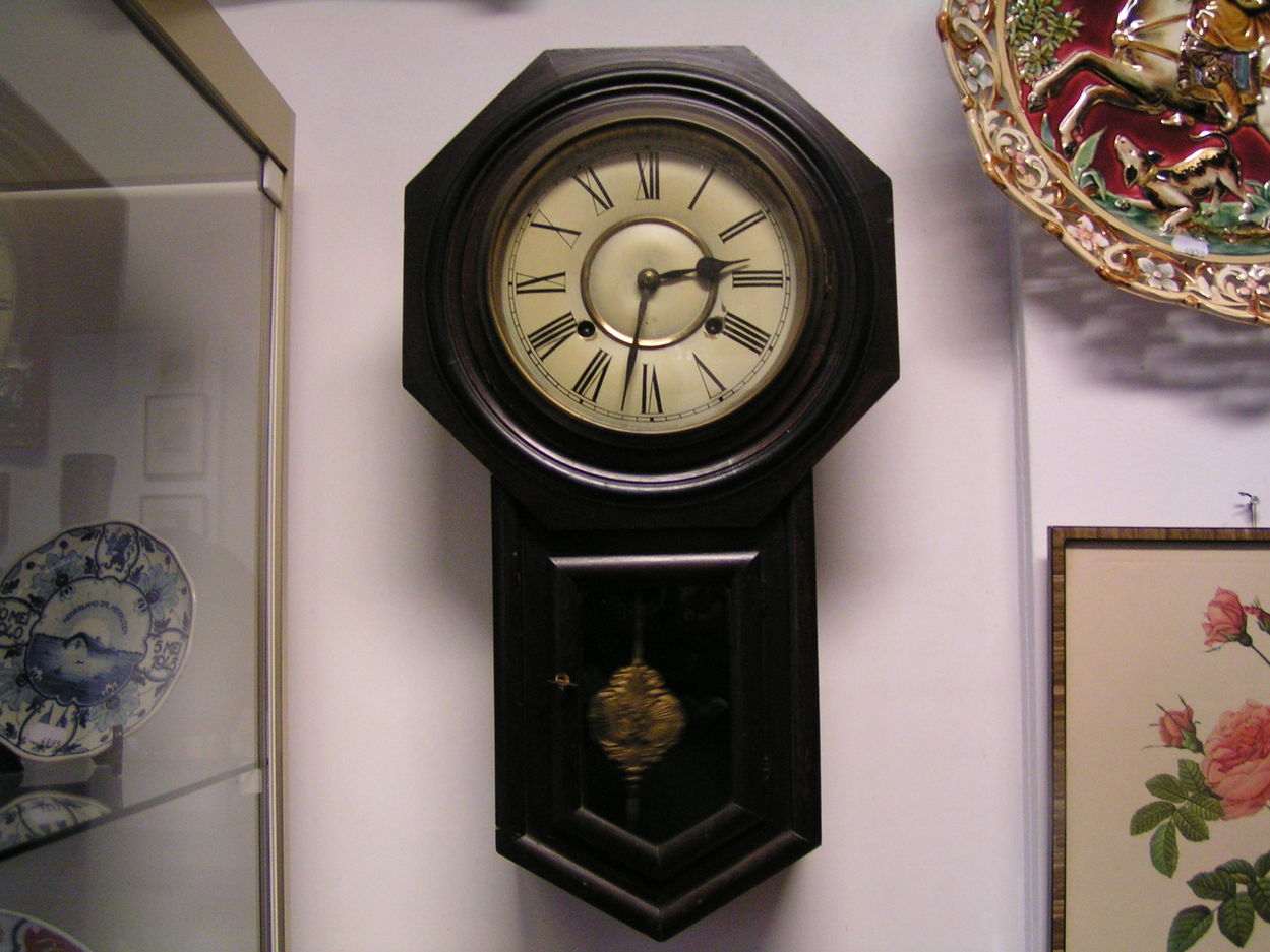 artikelnr. 00399 Engelse Pub Regulateur: prijs 175 euro
L: 57cm x B: 32cm
Keywords: Engelse Pub Regulateur