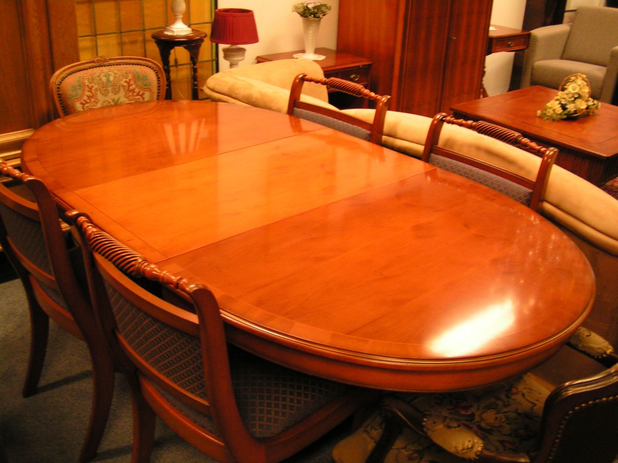 Verkocht artikelnr. 001840d Heldense Exclusive Taxus Eetkamertafel
met 2 tussenbladen van 45 cm per stuk
L: 1.35m x B: 95cm x H: 76cm

in nieuwstaat

ook met bijpassende Heldense stoelen te koop.

Enorme voorraad aan Heldense meubels in voorraad!
Keywords: Heldense Exclusive Taxus Eetkamertafel