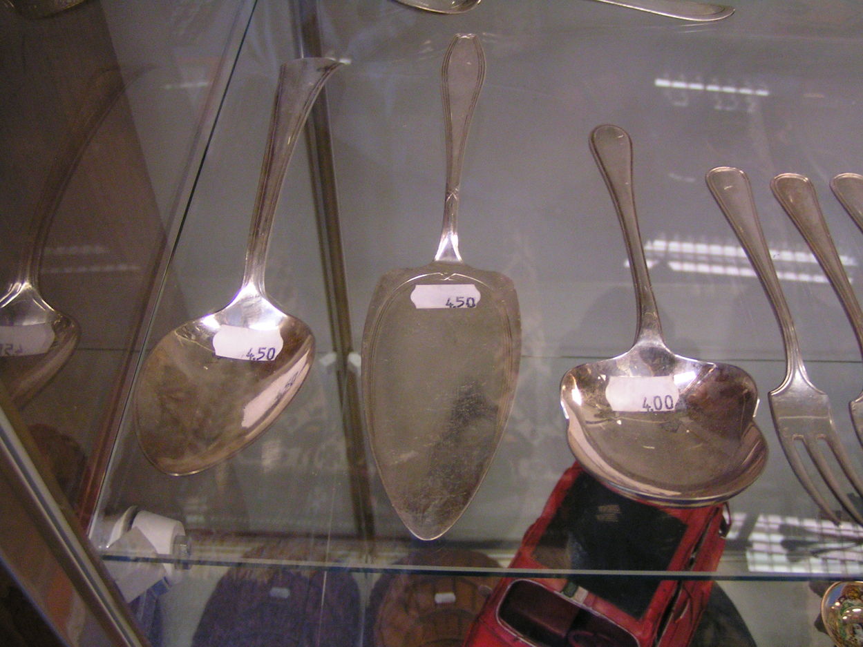 artikelnr. 00260 Drie Lepels Haagsch Lofje: prijs 12.50 euro
plus 1 losse verzilverde lepel
Keywords: haagsch Lofje