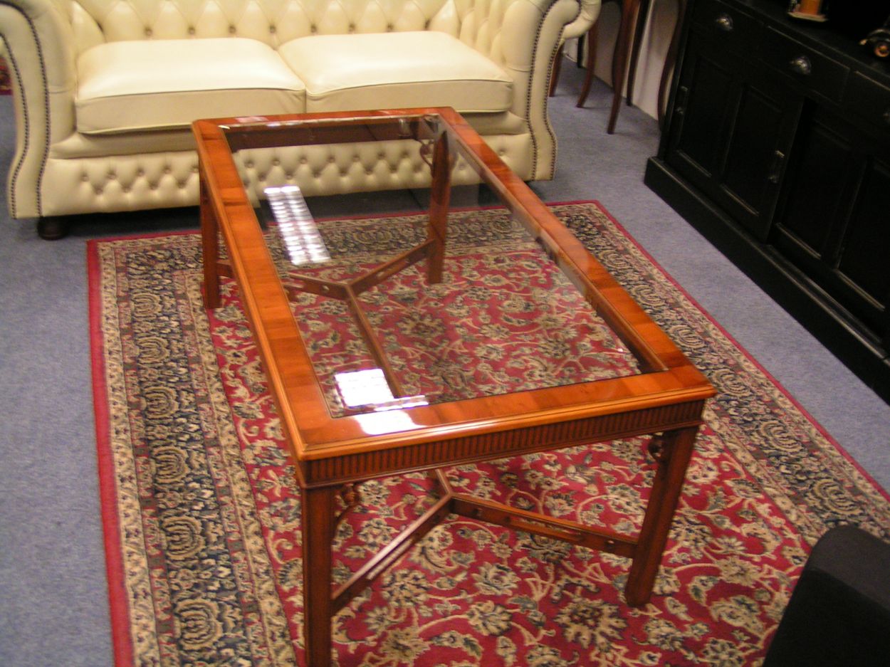 Verkocht artikelnr. 0160067 Heldense Taxus Salontafel
facet geslepen salontafel

Uniek model

L: 1.24m x B: 65cm h: 49cm

in Nieuwstaat
Keywords: Heldense Taxus Salontafel