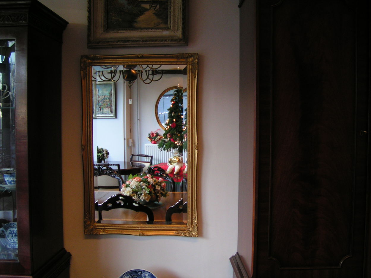 Verkocht artikelnr. 00616 Facet geslepen Spiegel met goudenkleurige lijst
B: 54cm x H: 85cm
Keywords: Facet geslepen Spiegel met goudenkleurige lijst: prijs 95 euro