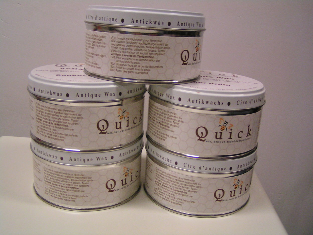 artikelnr. 00290 Onderhoudwas in 3 kleuren, zwart bruin naturel: prijs; €9.95,- euro per blik
Keywords: onderhoudswas diverse soorten in blik