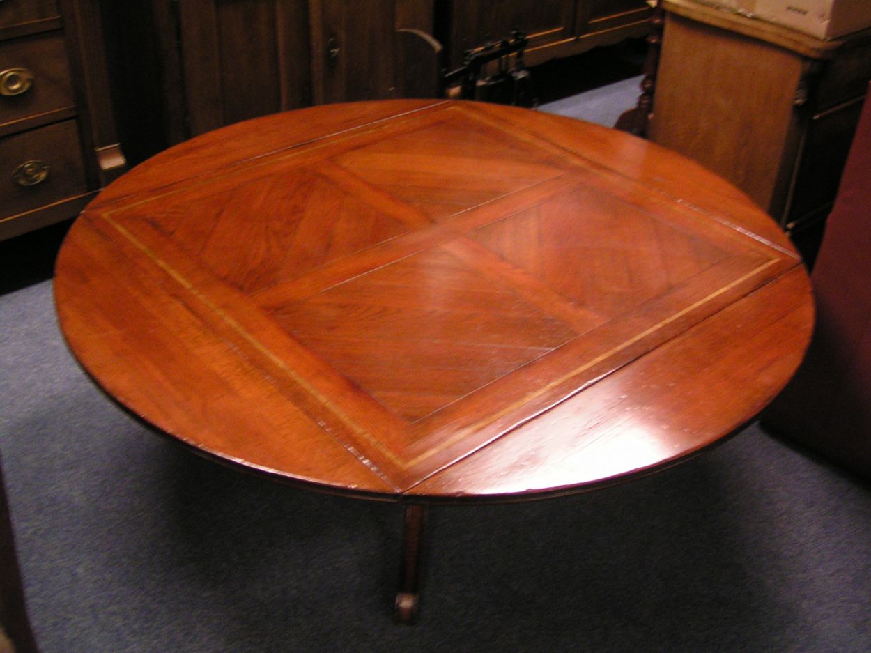 Verkocht 1600238 Eiken Salontafel
OR- DECO CG4

Klassieke Vierkante kwalteitstafel die rond is te maken via hangoren.

1 x 1m x oren 20cm x Hoogte: 52cm

In goede staat.

Met factuur van My Home Zeist, met prijs in 1996: 2.800 euro
Keywords: Eiken Salontafel