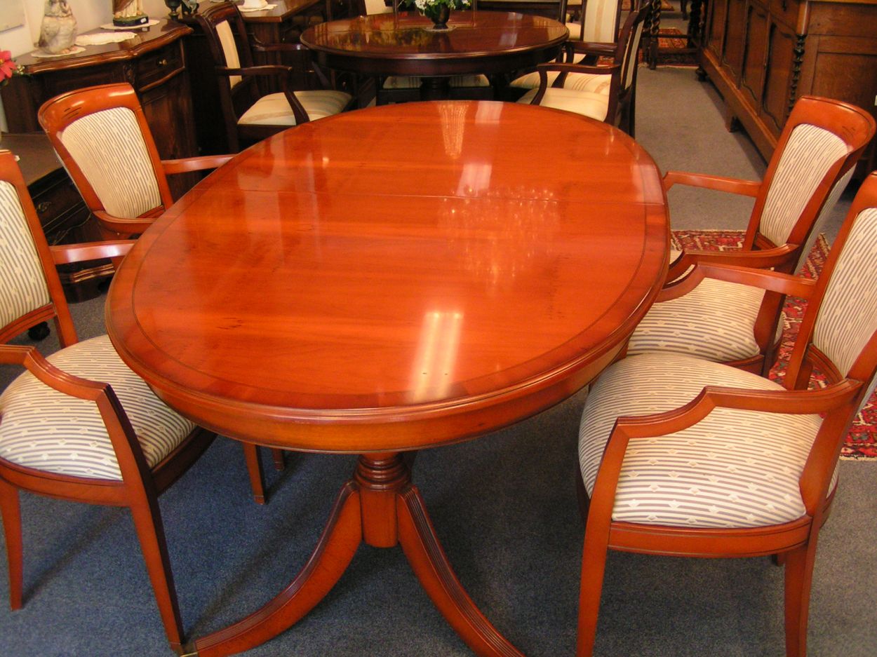 Verkocht artikelnr. 00784a Heldense Exclusive Ovale Taxus Eetkamertafel
1.05m breed, lengte zonder tussenbladen: 1.76m
met 2 tussenbladen van 55cm

Hoogte: 76 cm

in perfecte staat.


Keywords: Heldense Exclusive Ovale Taxus Eetkamertafel